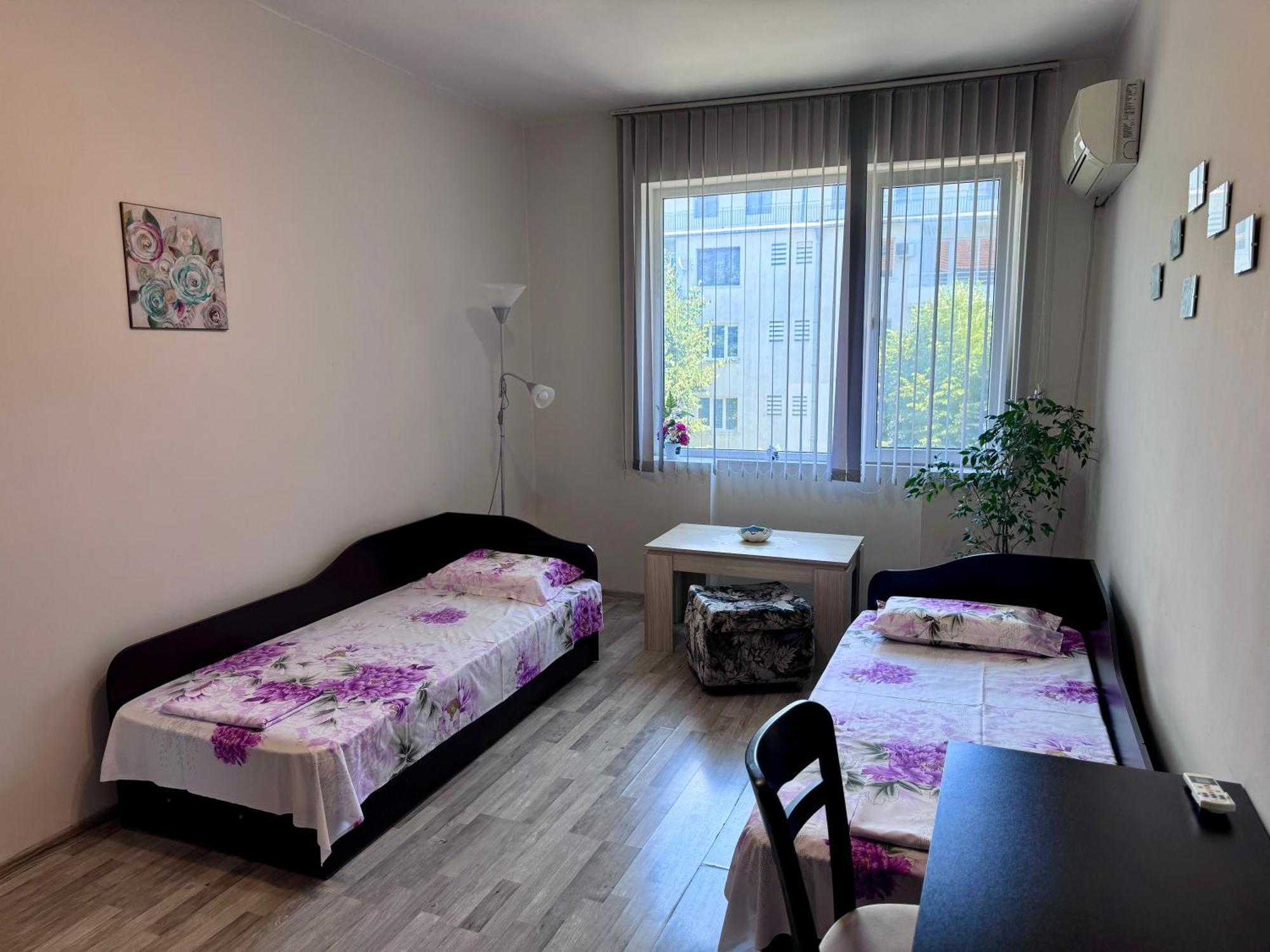Apartment Andrea Varna Exterior photo